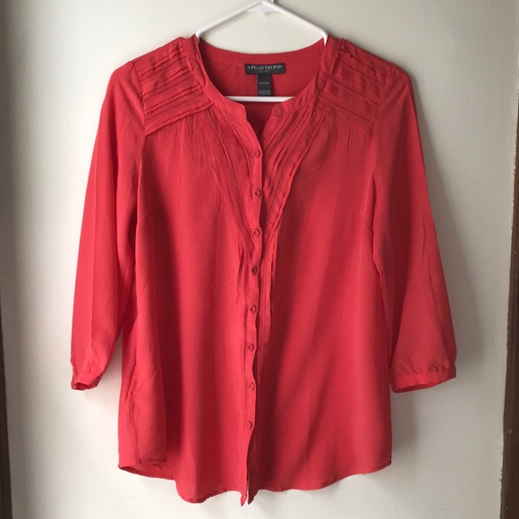 A Pea in the Pod Tops - ⭐️3/$20⭐️Silk 3/4 length Maternity Blouse 🤰